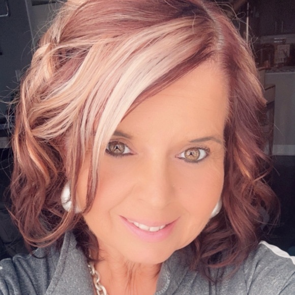 Meet your Posher, Jill - Picture 1 of 1